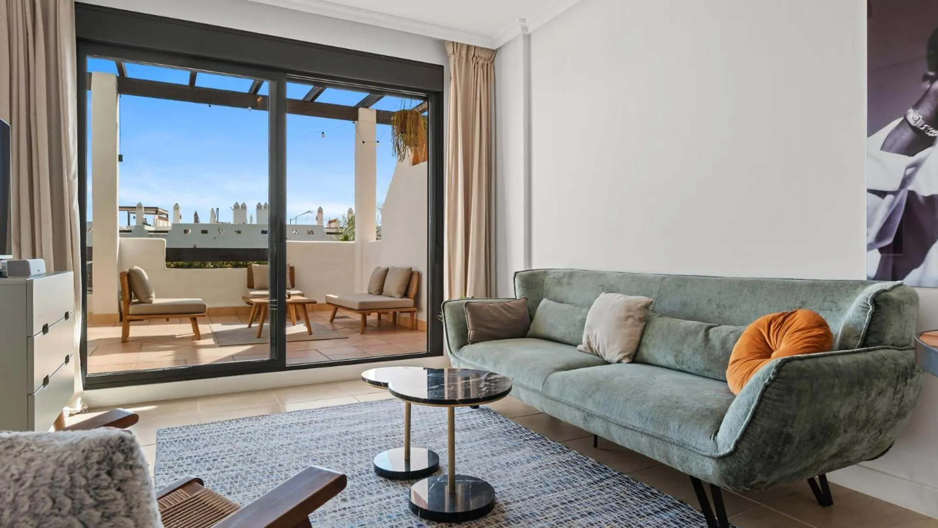 Sunset Golf Apartment Estepona Spanien
