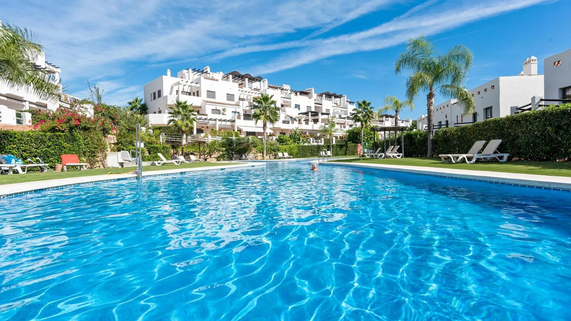 Sunset Golf Apartment Estepona