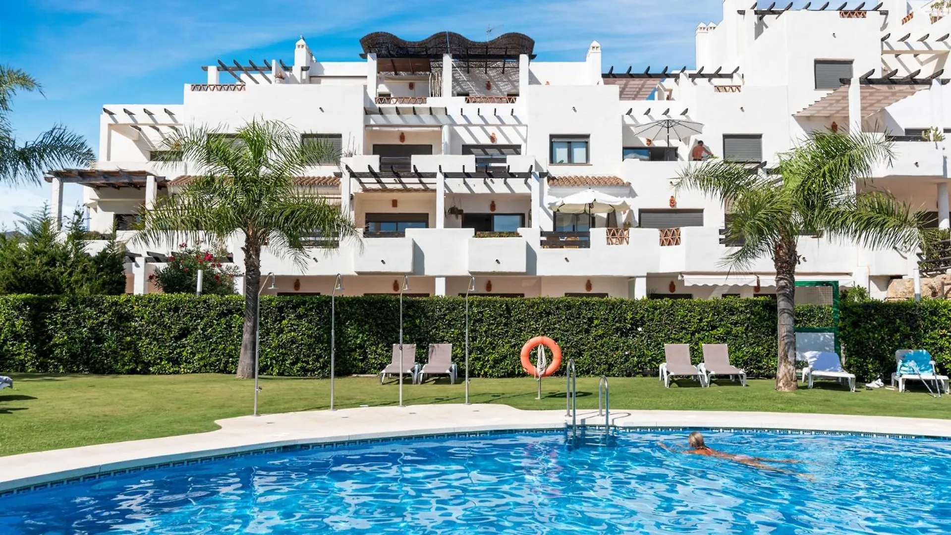 Sunset Golf Apartment Estepona Spanien